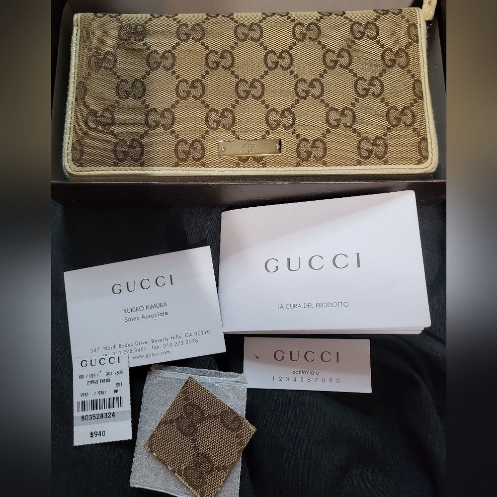 Gucci long wallet